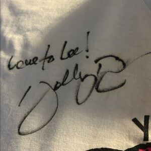 AUTOGRAPHED Holly Dunn Toucan Nashville’s Music Row T-shirt. Size XL.